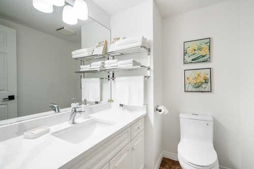 2-15099 28 Avenue, Surrey, BC - Indoor Photo Showing Bathroom