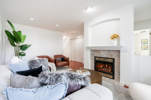 2-15099 28 Avenue, Surrey, BC - Indoor Photo Showing Living Room With Fireplace