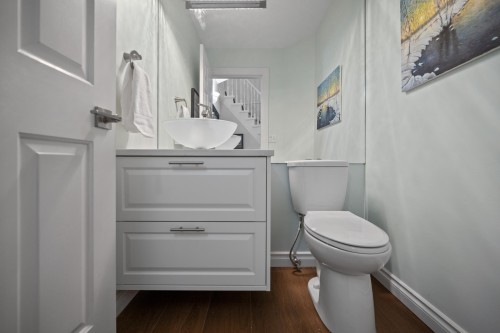 16614 Cherryhill Crescent, Surrey, BC - Indoor Photo Showing Bathroom