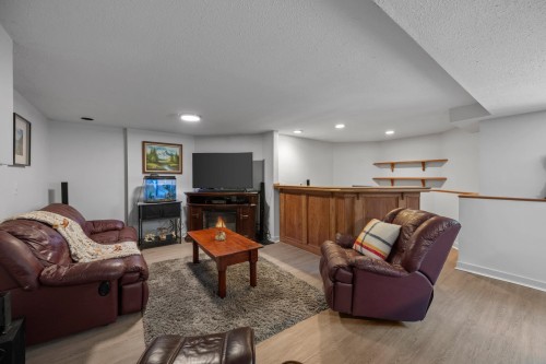 16614 Cherryhill Crescent, Surrey, BC - Indoor Photo Showing Basement
