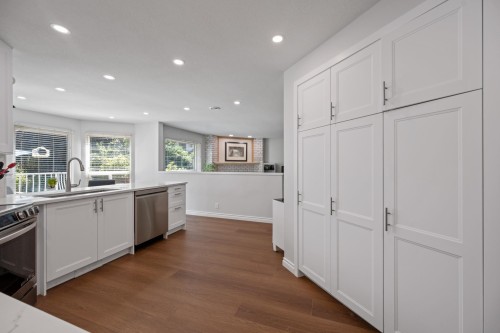 16614 Cherryhill Crescent, Surrey, BC - Indoor