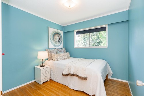 11595 75A Avenue, Delta, BC - Indoor Photo Showing Bedroom