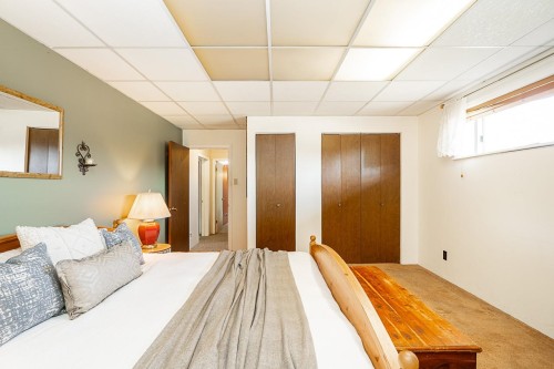 11595 75A Avenue, Delta, BC - Indoor Photo Showing Bedroom