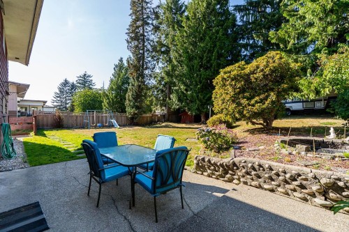 11595 75A Avenue, Delta, BC - Outdoor With Backyard