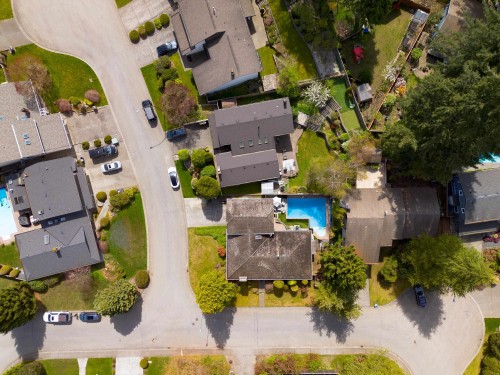 11390 Northview Crescent, Delta, BC - Outdoor With In Ground Pool With View