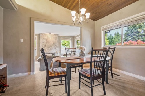 11390 Northview Crescent, Delta, BC - Indoor Photo Showing Dining Room