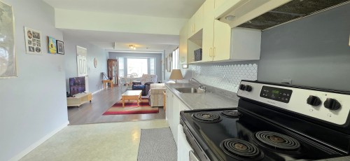14919 Spenser Drive, Surrey, BC - Indoor Photo Showing Kitchen
