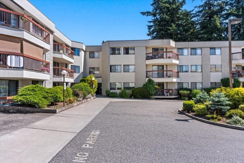 323-31955 Old Yale Road  Abbotsford, BC V2T 4N1