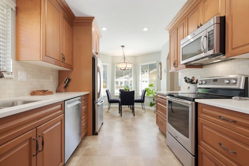 19-1973 Winfield Drive, Abbotsford, BC - Indoor Photo Showing Kitchen