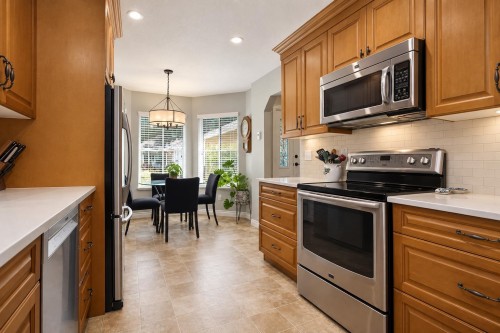 19-1973 Winfield Drive, Abbotsford, BC - Indoor Photo Showing Kitchen
