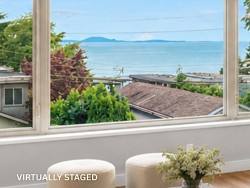 204-15176 Buena Vista Avenue  White Rock, BC V4B 1Y3