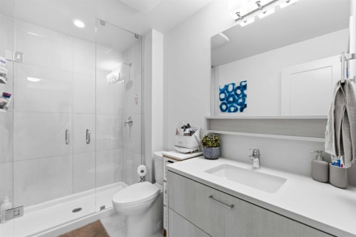 67-9718 161A Street, Surrey, BC - Indoor Photo Showing Bathroom
