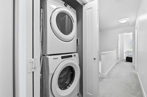 67-9718 161A Street, Surrey, BC - Indoor Photo Showing Laundry Room