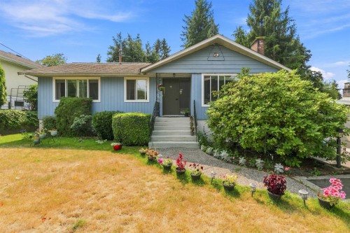 11570 94 Avenue  Delta, BC V4C 3R4