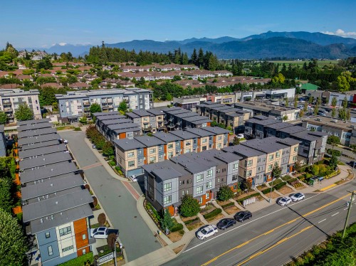 2-1938 North Parallel Road, Abbotsford, BC - Outdoor With View