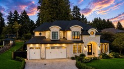 2376 129a Street Surrey, BC V4A 9H1