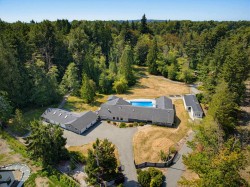 1233 231 Street  Langley, BC V2Z 2X1