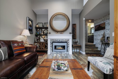 11970 Staples Crescent, Delta, BC - Indoor Photo Showing Living Room With Fireplace