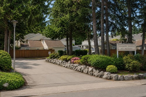 20-3075 Trethewey Street  Abbotsford, BC V2T 3R4