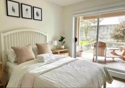 2nd Floor-1119 Vidal Street White Rock, BC V4B 3T4
