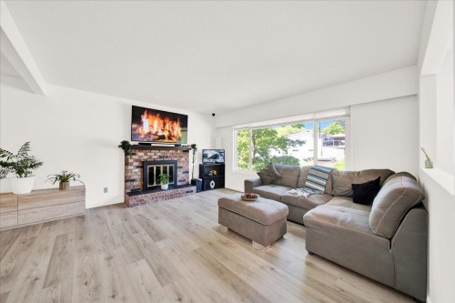32410 Diamond Avenue  Mission, BC V2V 1M2
