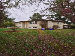 15622 Thrift Avenue  White Rock, BC V4B 2M2