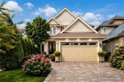 7227 199a Street Langley, BC V2Y 3J2