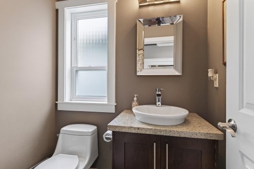 19160 69 Avenue, Surrey, BC - Indoor Photo Showing Bathroom