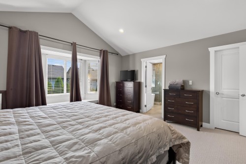 19160 69 Avenue, Surrey, BC - Indoor Photo Showing Bedroom