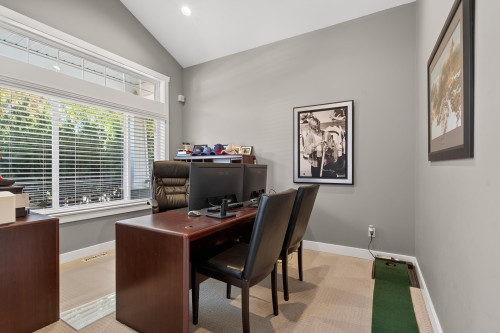 19160 69 Avenue, Surrey, BC - Indoor Photo Showing Office
