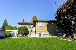 Lower-9686 Princess Drive  Surrey, BC V3V 2T4