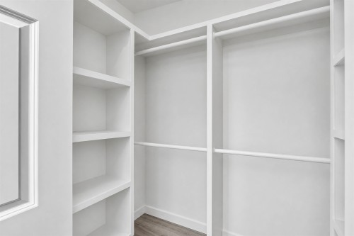 101-10560 154 Street, Surrey, BC - Indoor With Storage