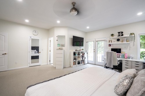 5758 Kettle Crescent W, Surrey, BC - Indoor Photo Showing Bedroom