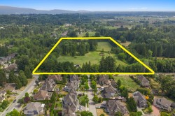 9186 164 Street Surrey, BC V4N 2Z8