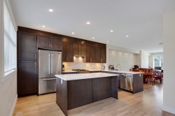 16439 24 Avenue  Surrey, BC V3Z 0V8