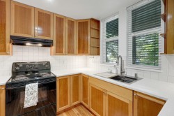 211-15350 16a Avenue  Surrey, BC V4A 1S9