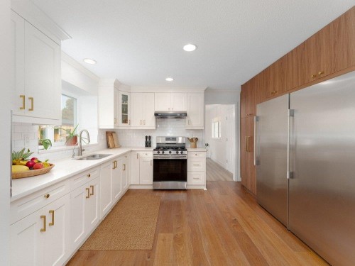 23873 12 Avenue, Langley, BC - Indoor Photo Showing Kitchen