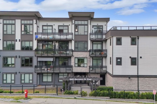 214-9983 Barnston Drive E, Surrey, BC - Outdoor With Facade
