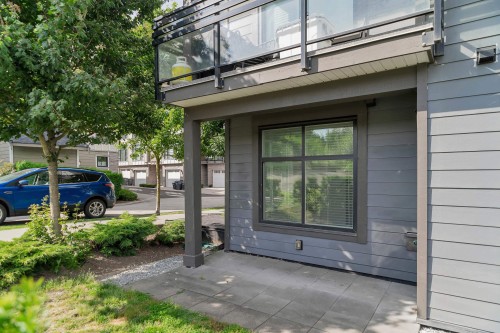 214-9983 Barnston Drive E, Surrey, BC - Outdoor With Exterior