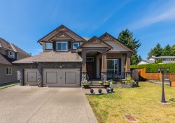 7043 197b Street Langley, BC V2Y 0E9