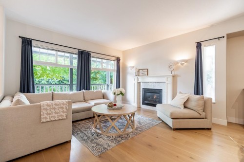 21215 43 Avenue  Langley, BC V3A 7R9