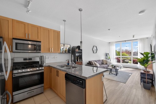 329-15918 26 Avenue  Surrey, BC V3Z 5K3