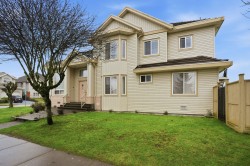 6593 125a Street Surrey, BC V3W 6S9