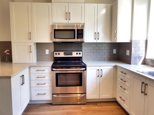 61-19477 72A Avenue, Surrey, BC - Indoor Photo Showing Kitchen
