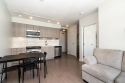2302-13308 Central Avenue Surrey, BC V3T 0M4