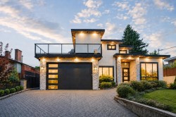 10362 125 Street Surrey, BC V3V 4Y7
