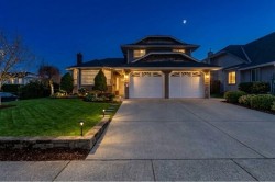 32066 Sorrento Avenue Abbotsford, BC V2T 5B7
