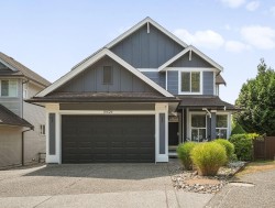 19624 69a Avenue Langley, BC V2Y 3A6