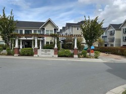 44-32633 Simon Avenue Abbotsford, BC V2T 0G9