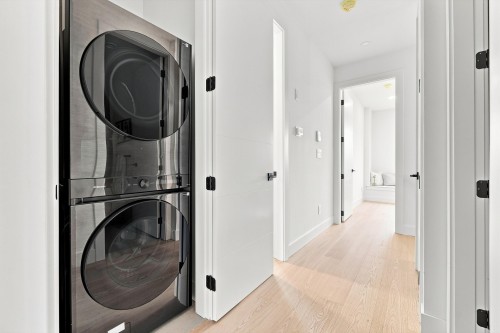 11252 78A Avenue, Delta, BC - Indoor Photo Showing Laundry Room